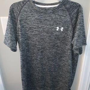 Under Armour dri-fit mens small Great condition
